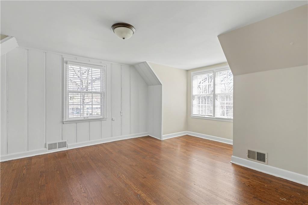 6915 Reeds Road Prairie Village, KS 66208 - Photo 29 of 47