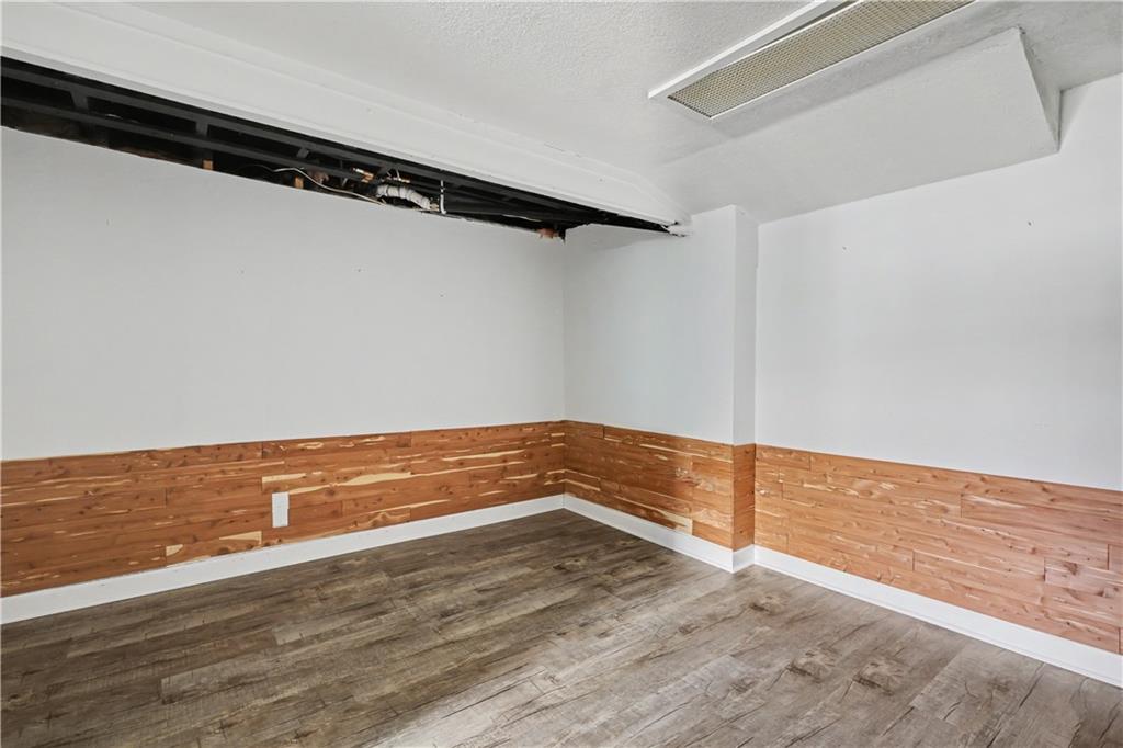 6915 Reeds Road Prairie Village, KS 66208 - Photo 34 of 47