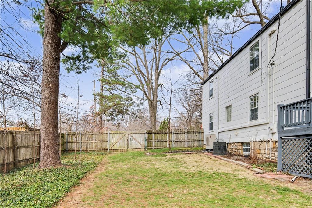 6915 Reeds Road Prairie Village, KS 66208 - Photo 39 of 47