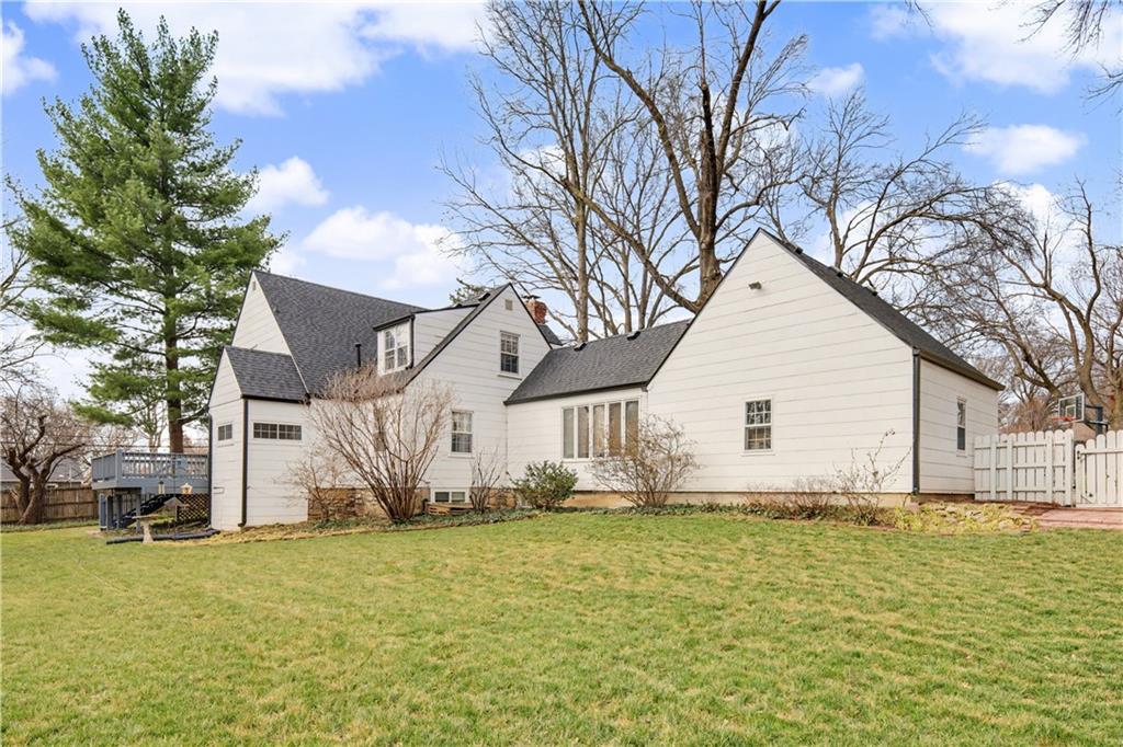 6915 Reeds Road Prairie Village, KS 66208 - Photo 42 of 47