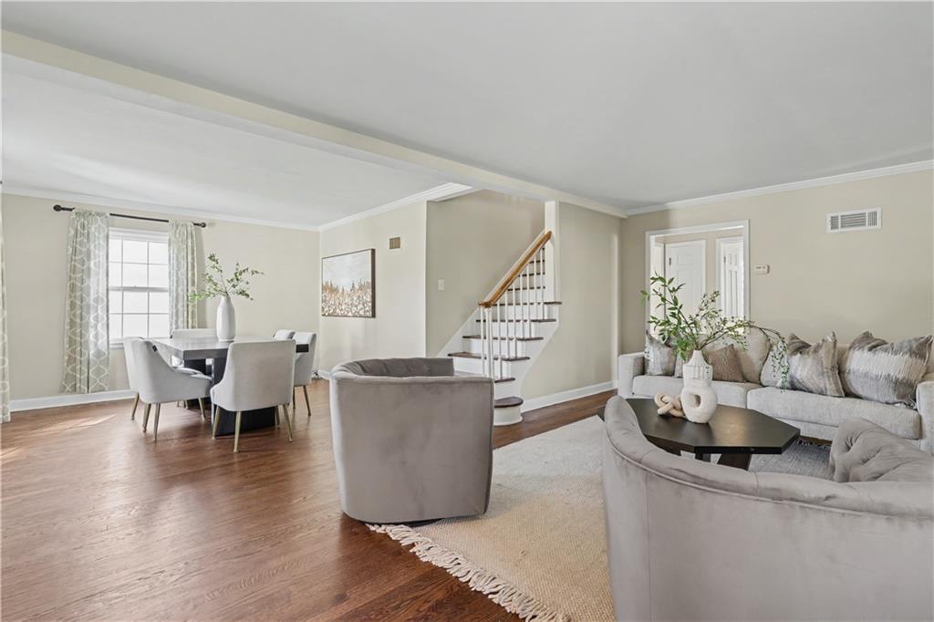 6915 Reeds Road Prairie Village, KS 66208 - Photo 5 of 47