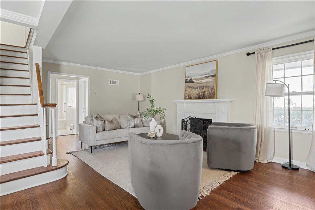 6915 Reeds Road Prairie Village, KS 66208 - Photo 7 of 47