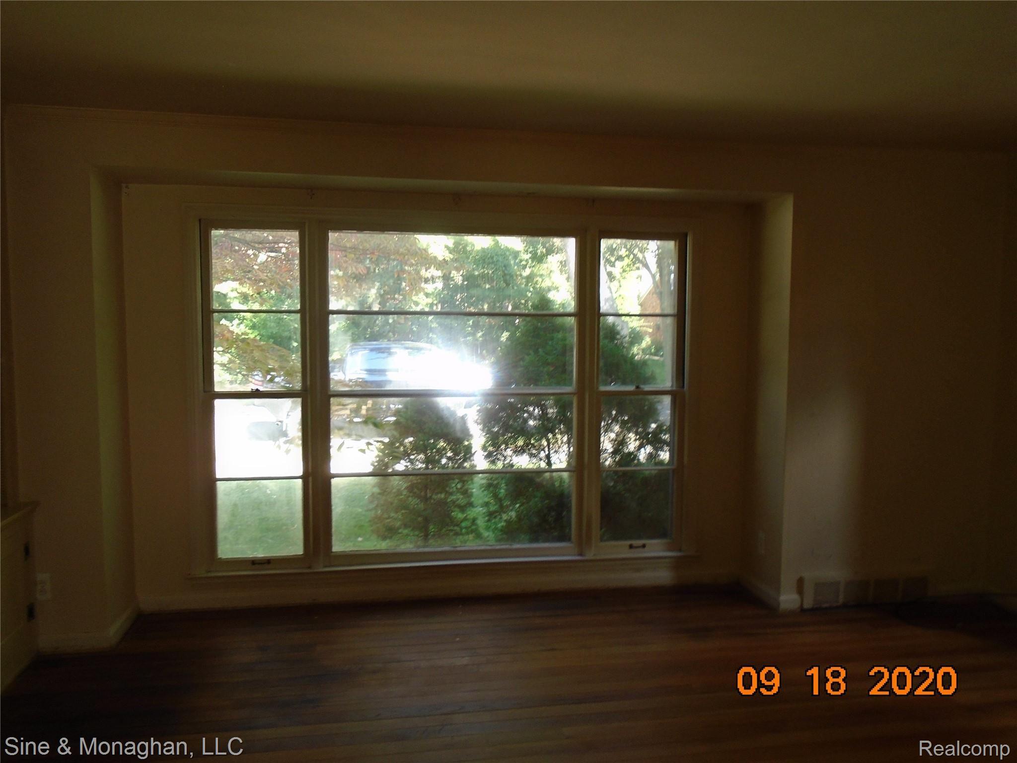 225 McMillan Road Grosse Pointe, MI 48236 - Photo 5 of 35 Living Room From Formal Dining Room