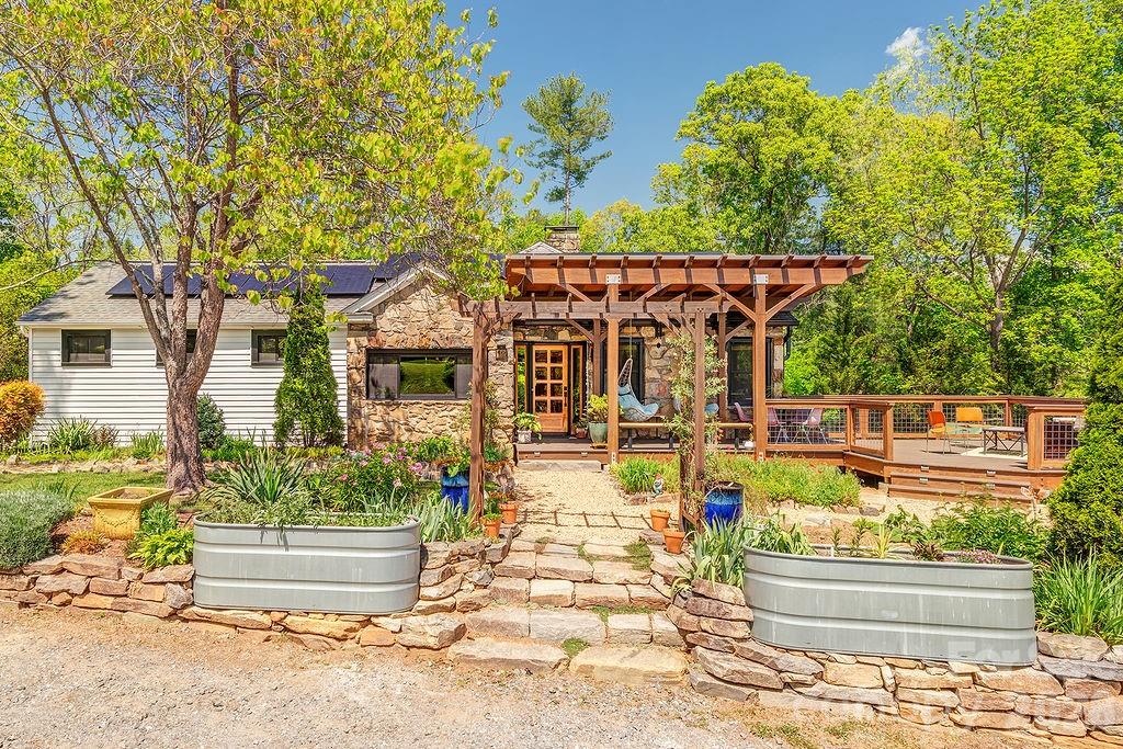 10 Hillendale Road Asheville, NC 28805 - Photo 2 of 45 Gallery Image 2