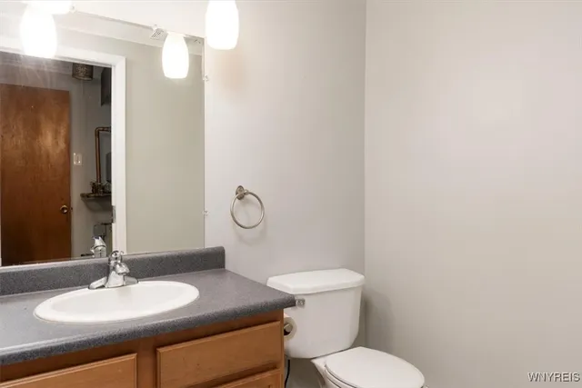 $2,200 | 39 Halwill Drive, Amherst, NY 14226