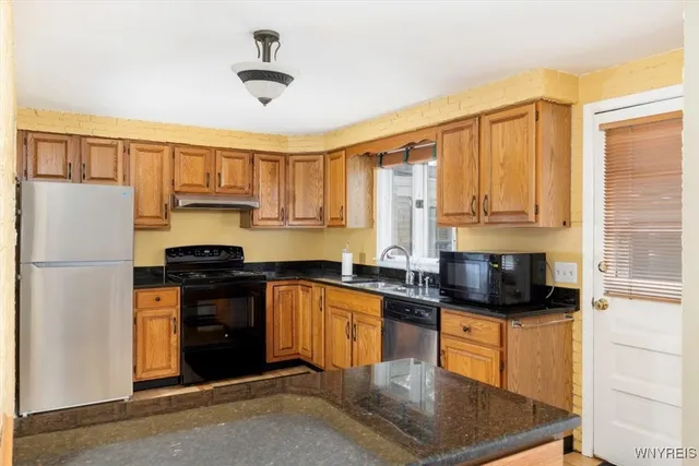 $2,200 | 39 Halwill Drive, Amherst, NY 14226