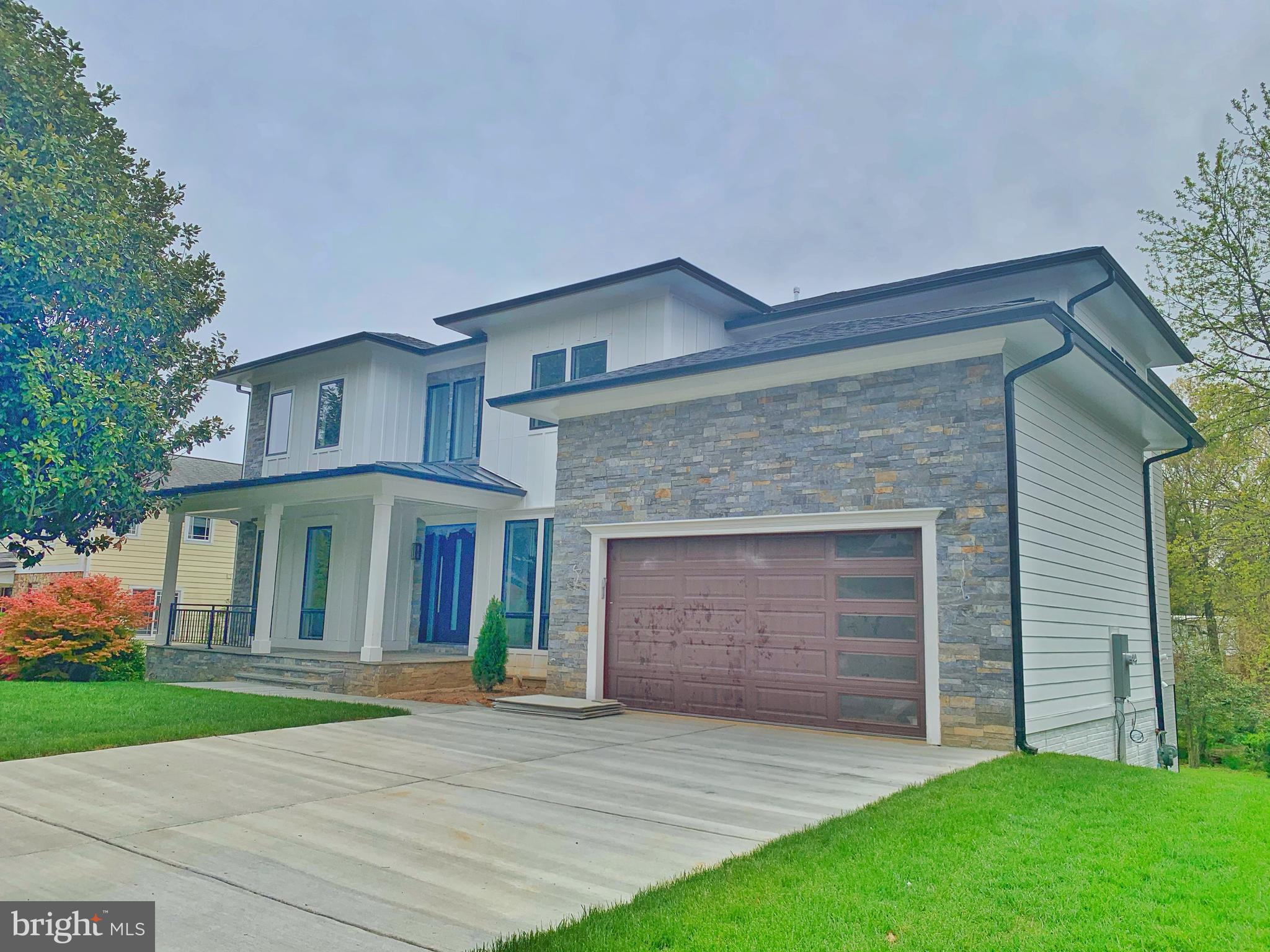6809 Rosemont Drive McLean, VA 22101 - Photo 2 of 20 2-Car Garage