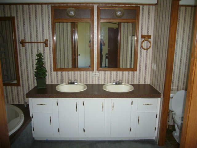 995 Maple Grove Road Lafayette, TN 37083 - Photo 9 of 13 Gallery Image 9