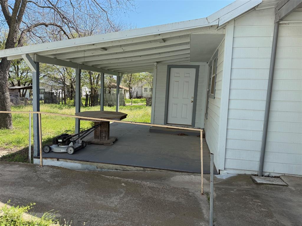 602 West Walcott Avenue Comanche, TX 76442 - Photo 20 of 29
