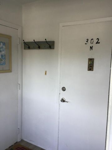 a view of a tennis court