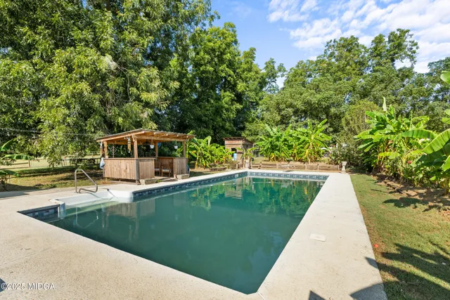 $450,000 | 1617 Dublin Eastman Road, Dexter, GA 31019