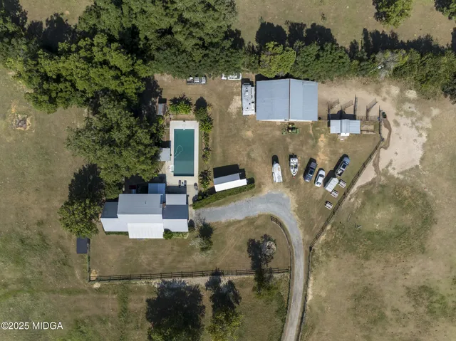 $450,000 | 1617 Dublin Eastman Road, Dexter, GA 31019