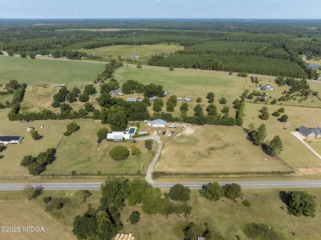 $450,000 | 1617 Dublin Eastman Road, Dexter, GA 31019