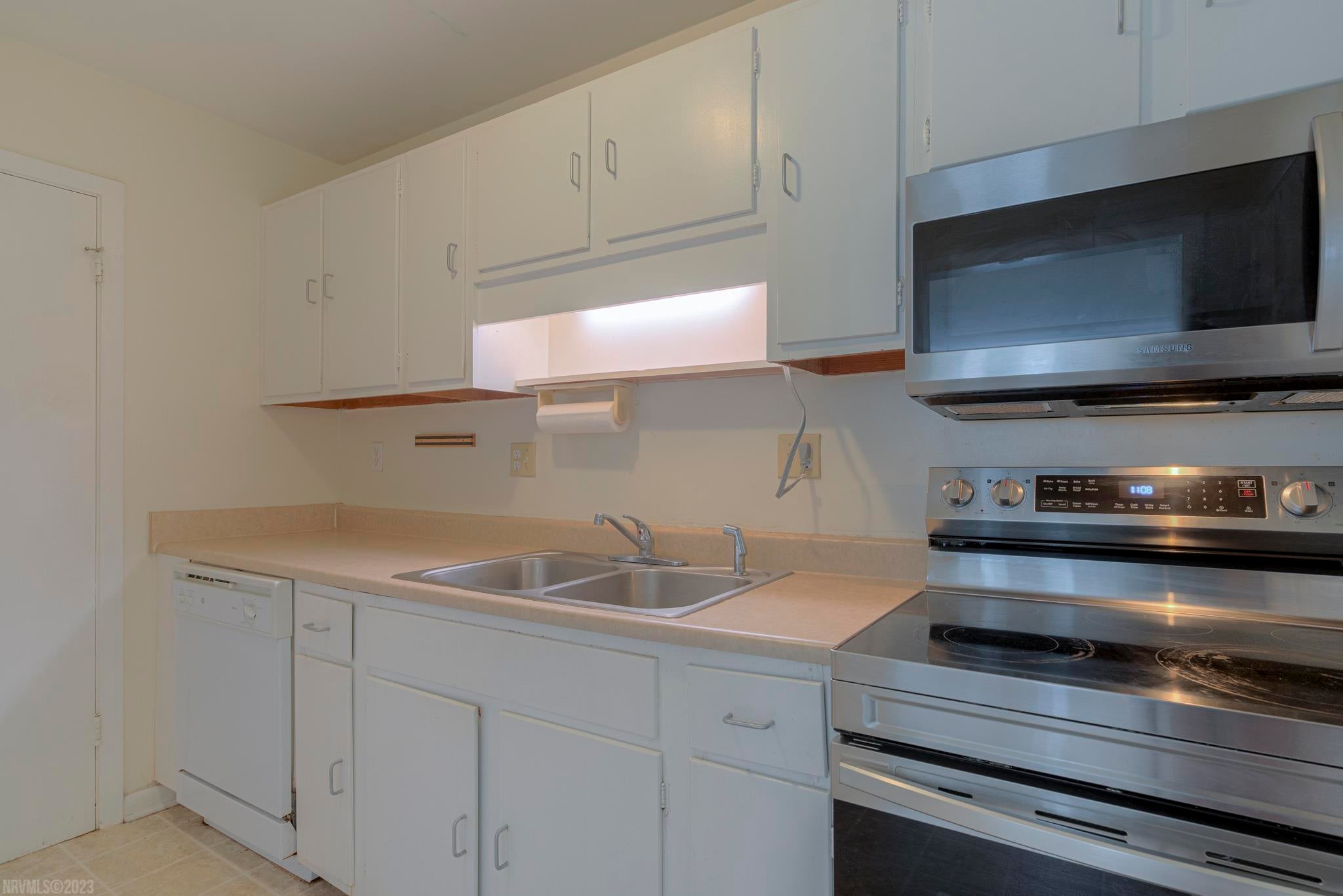 309 Loudon Road, Unit 434 Blacksburg, VA 24060 - Photo 6 of 24 Gallery Image 6