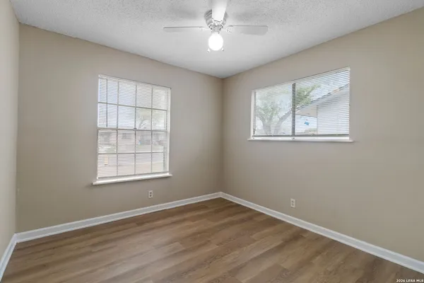 $1,450 | 8219 Glen Lark, San Antonio, TX 78239