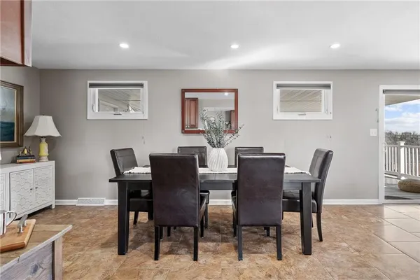 $450,000 | 3032 Investors Road, Washington, PA 15301