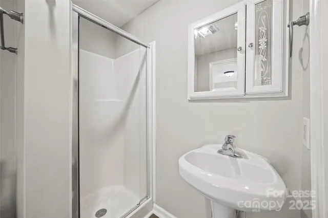 $1,500 | 1127 West 5th Avenue, Gastonia, NC 28052