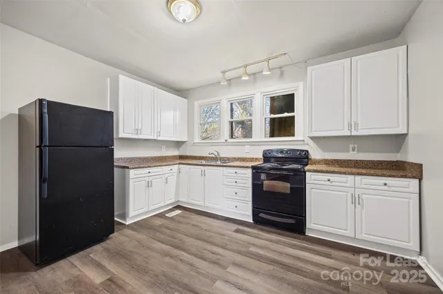 $1,500 | 1127 West 5th Avenue, Gastonia, NC 28052