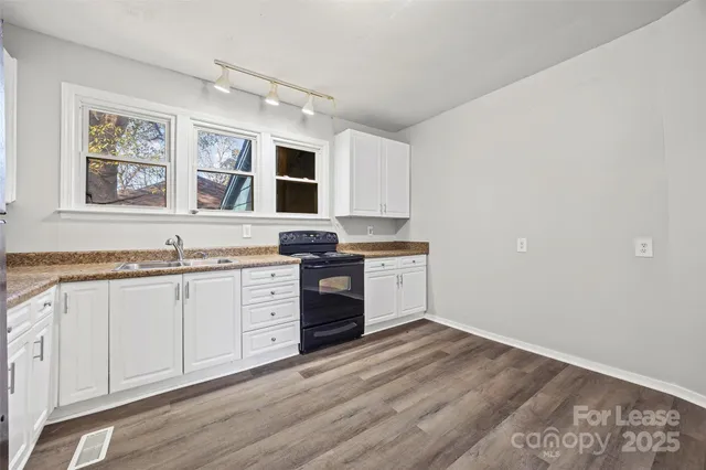 $1,500 | 1127 West 5th Avenue, Gastonia, NC 28052