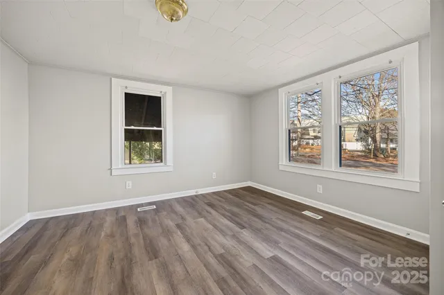 $1,500 | 1127 West 5th Avenue, Gastonia, NC 28052