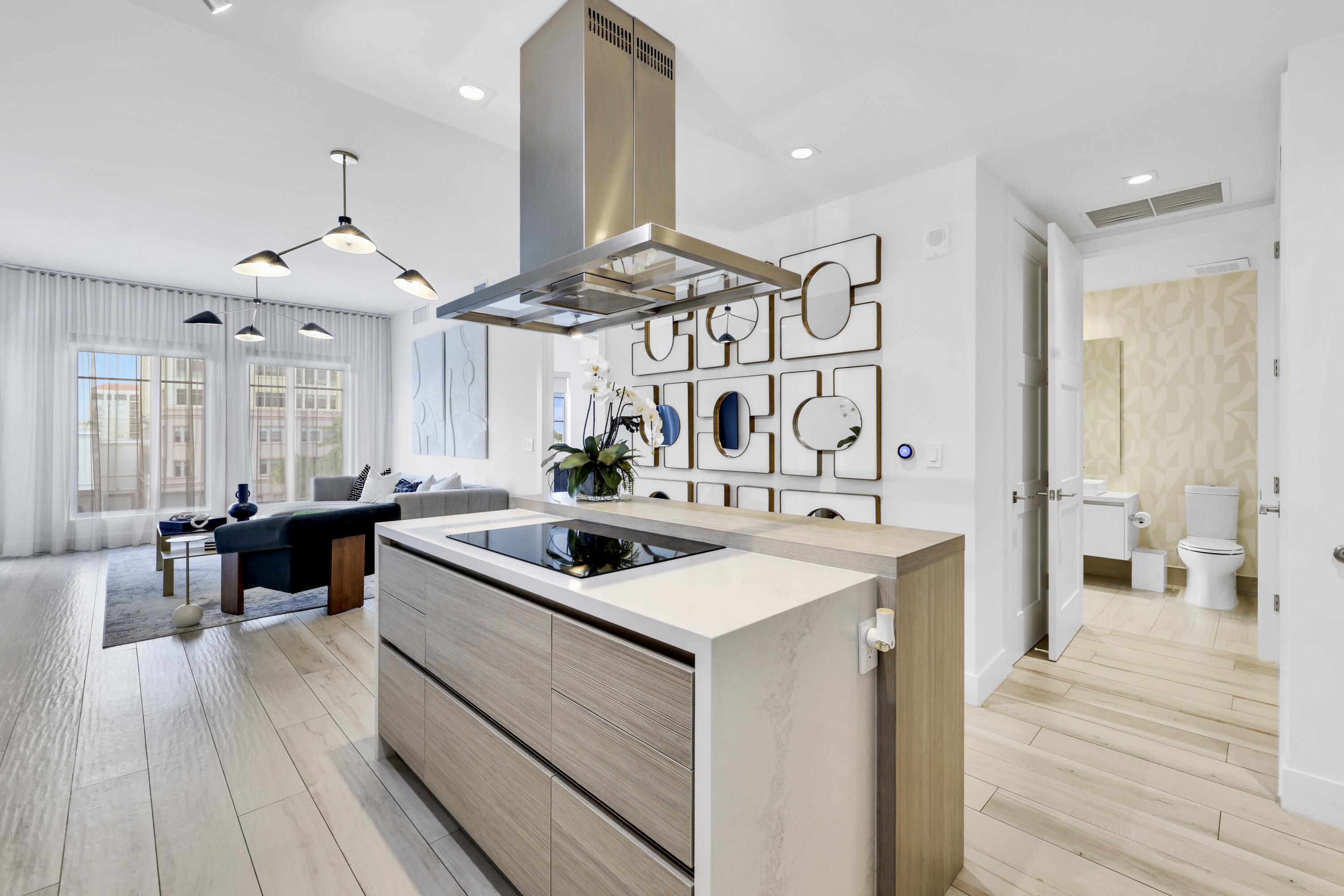 155 East Boca Raton Road, Unit 413 Boca Raton, FL 33432 - Photo 6 of 28 Kitchen to LVRM