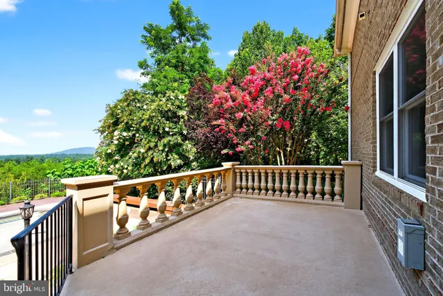 $1,885,000 | 9565 Briar Lane, Delaplane, VA 20144