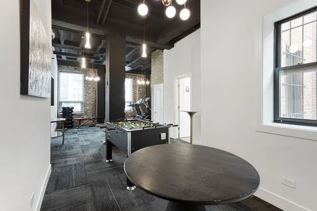 $2,030 | 6026 North Winthrop Avenue, Unit 6G, Chicago, IL 60660