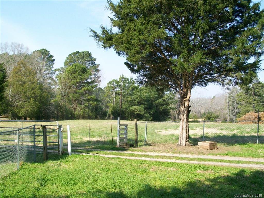 4034 Hickory Grove Road Sharon, SC 29742 - Photo 11 of 25 Gallery Image 11
