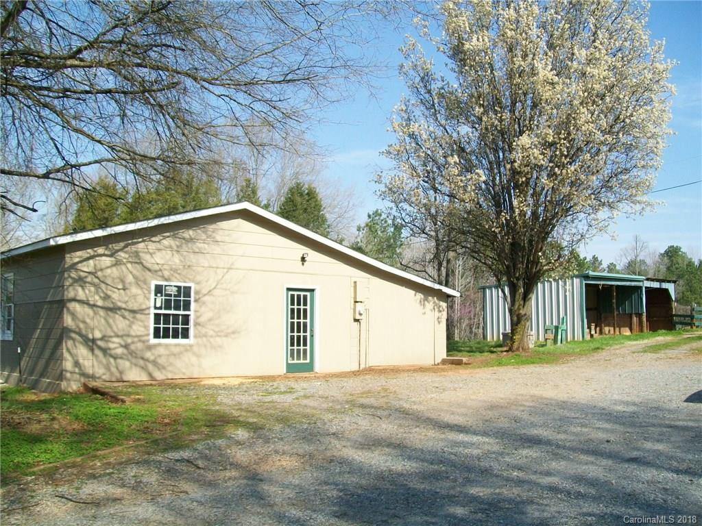 4034 Hickory Grove Road Sharon, SC 29742 - Photo 5 of 25 Gallery Image 5