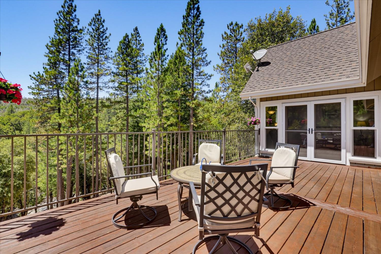 16300 Kiwi Road Grass Valley, CA 95949 - Photo 28 of 88 Gallery Image 28