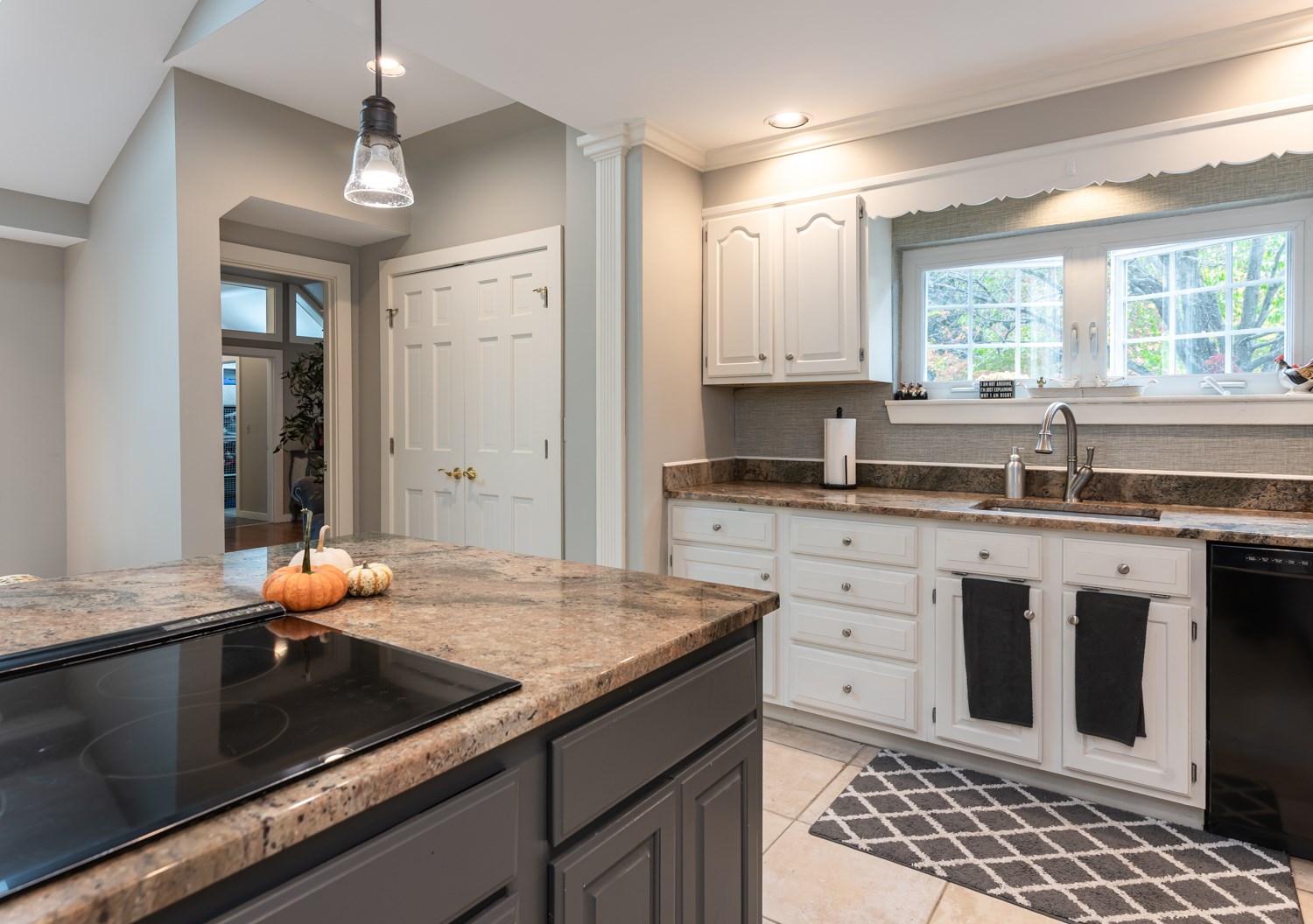 142 North Amherst Road Bedford, NH 03110 - Photo 22 of 40