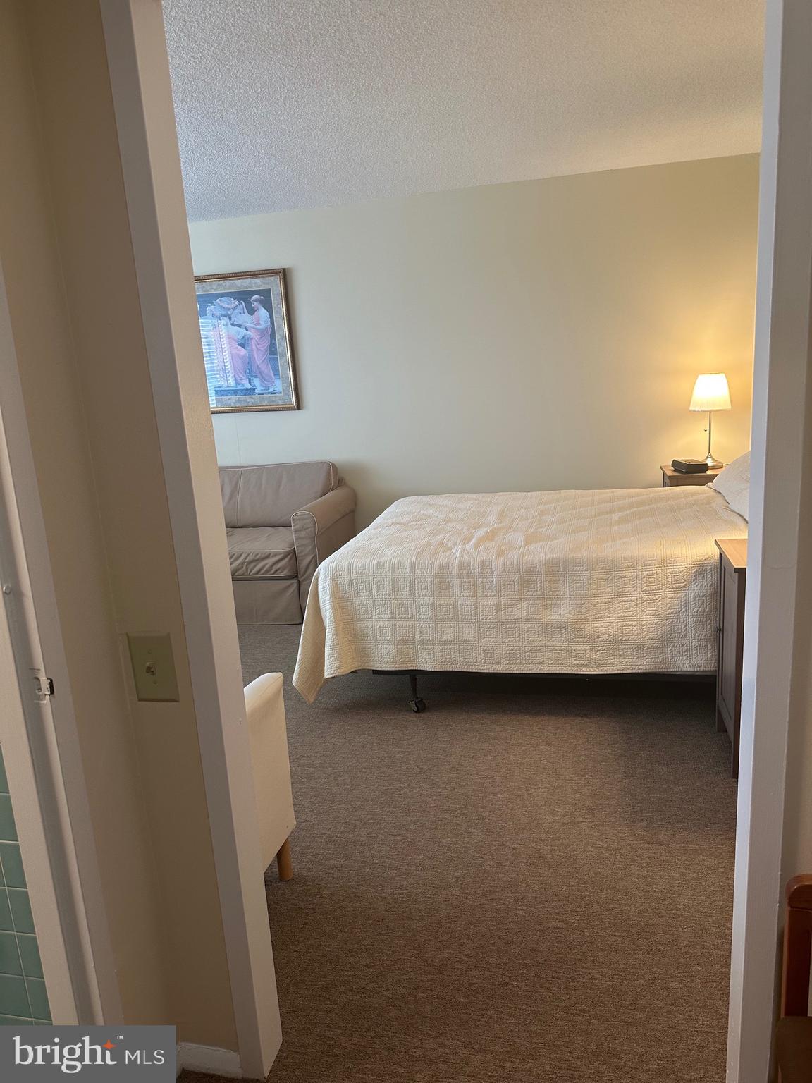 3939 Roland Avenue Baltimore, MD 21211 - Photo 3 of 9 Efficiency Apartment