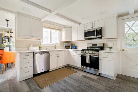 $975,000 | 31 School Street, Unit 1, Andover, MA 01810