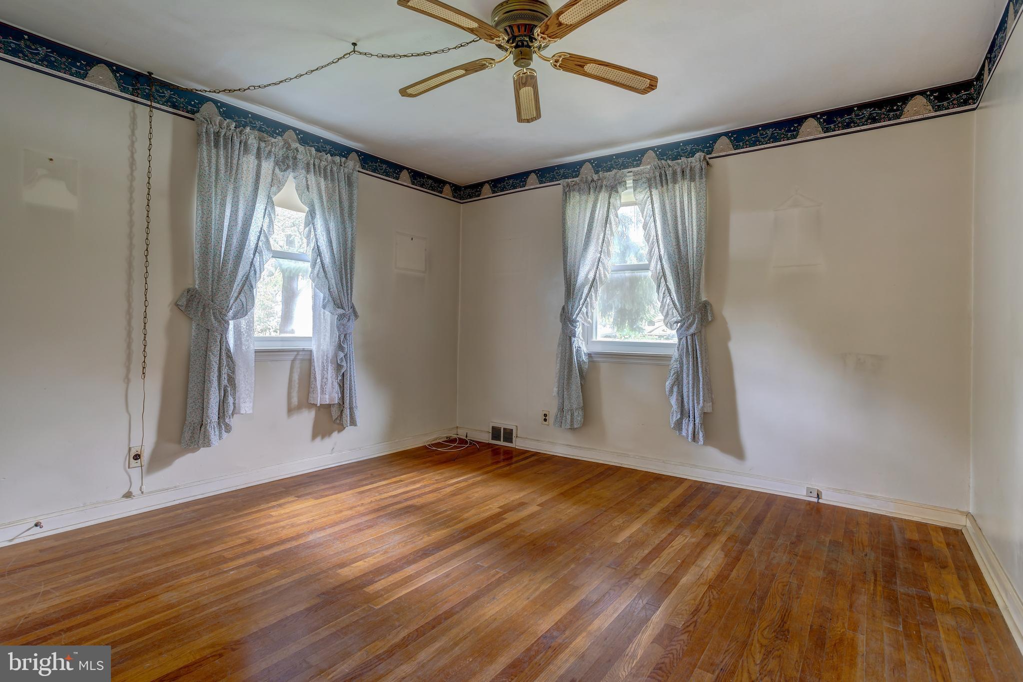 1343 Valley Road Woodlyn, PA 19094 - Photo 17 of 36 Gallery Image 17