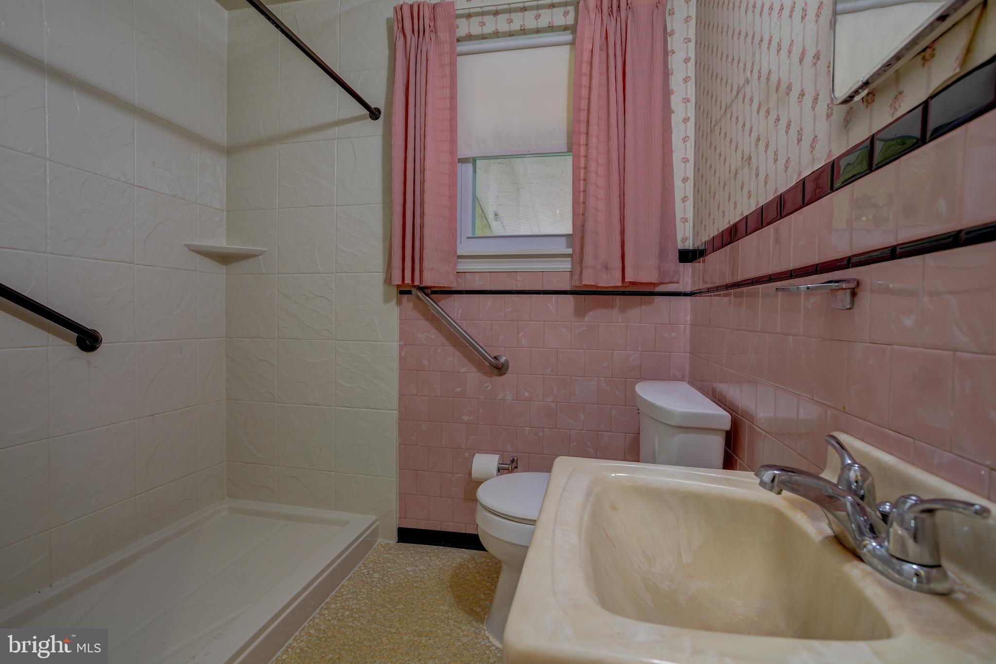 1343 Valley Road Woodlyn, PA 19094 - Photo 20 of 36 Gallery Image 20