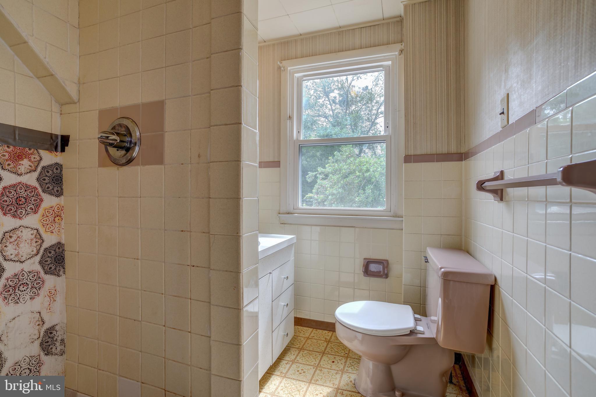 1343 Valley Road Woodlyn, PA 19094 - Photo 23 of 36 Gallery Image 23
