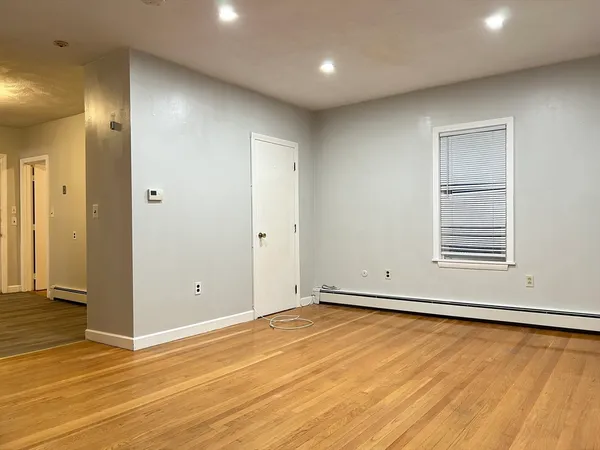 $2,650 | 318 Granite Street, Unit 2, Quincy, MA 02169