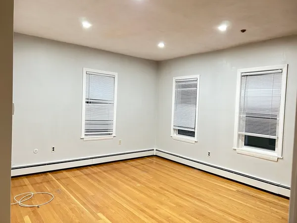 $2,650 | 318 Granite Street, Unit 2, Quincy, MA 02169