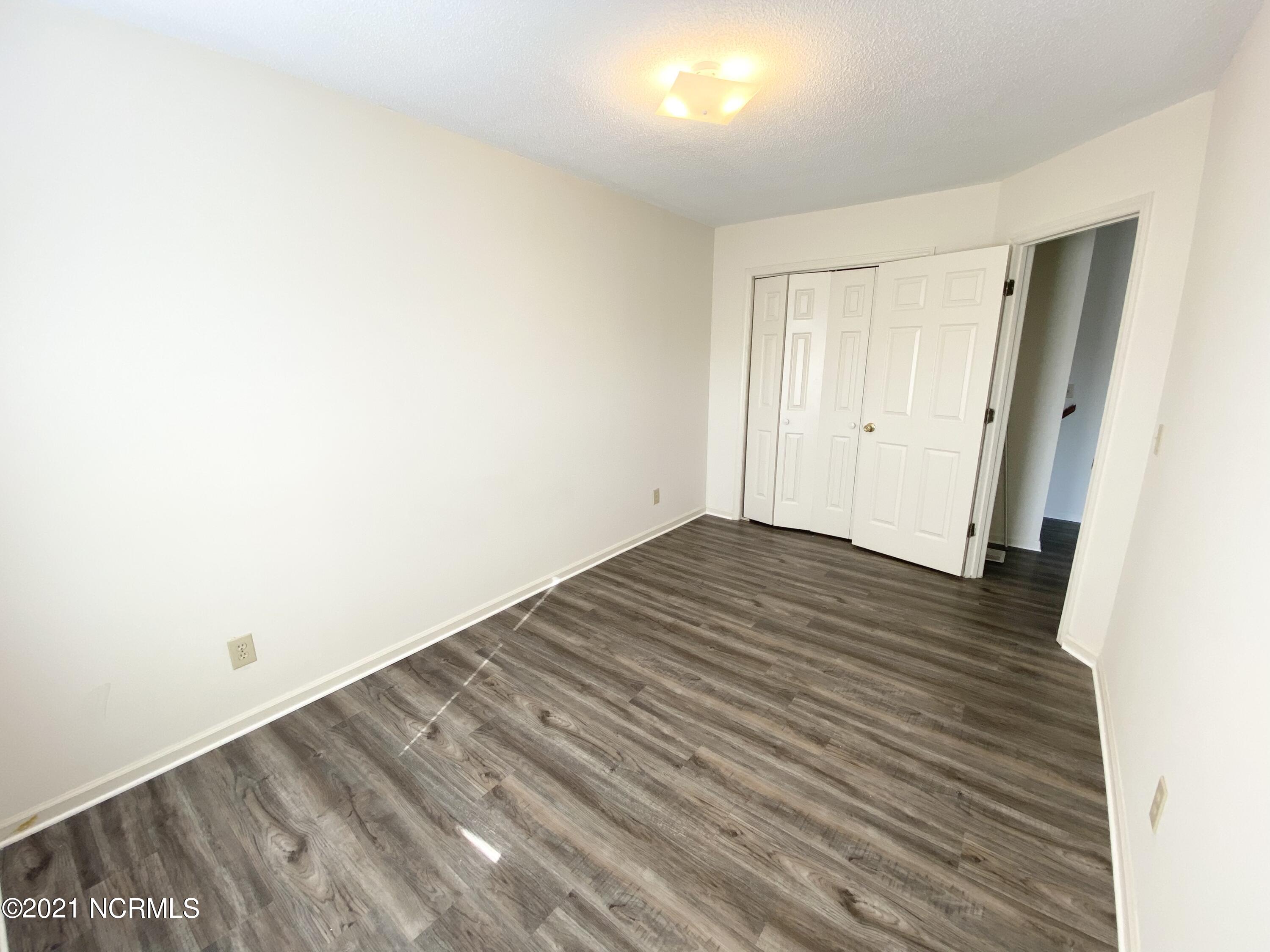 2700 Thackery Road, Unit 42 Greenville, NC 27858 - Photo 14 of 18 FBAAC71D-9A46-41E4-80BA-D4C01229A66D