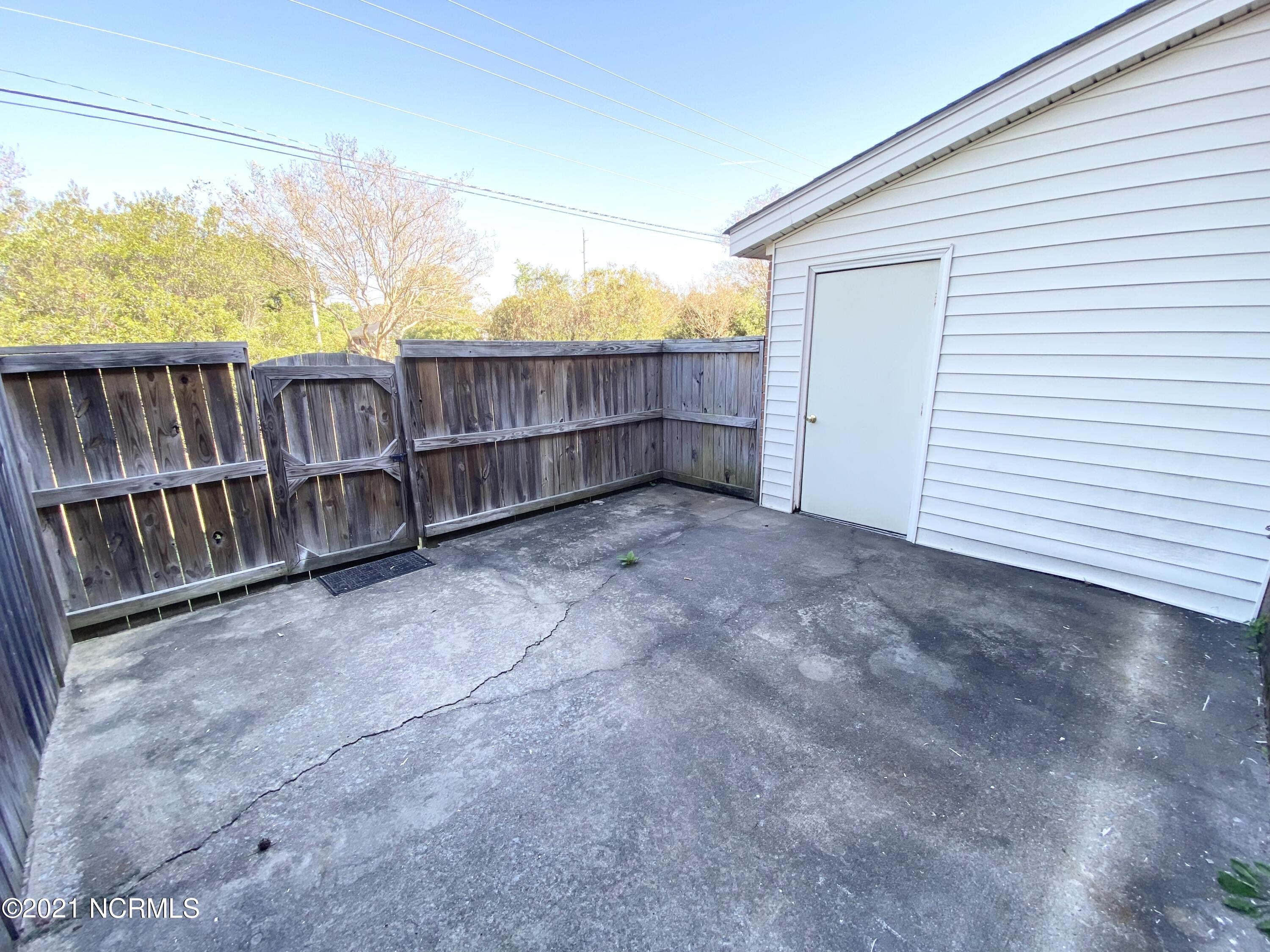 2700 Thackery Road, Unit 42 Greenville, NC 27858 - Photo 18 of 18 Back patio