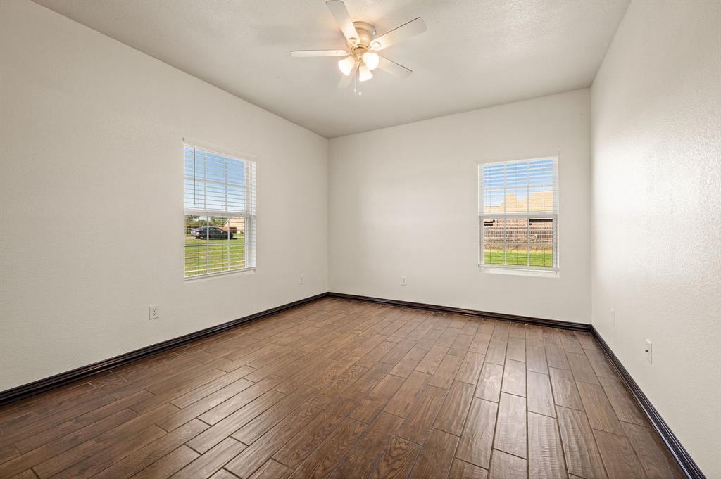 939 Old Reno Road Springtown, TX 76082 - Photo 17 of 23 Gallery Image 17