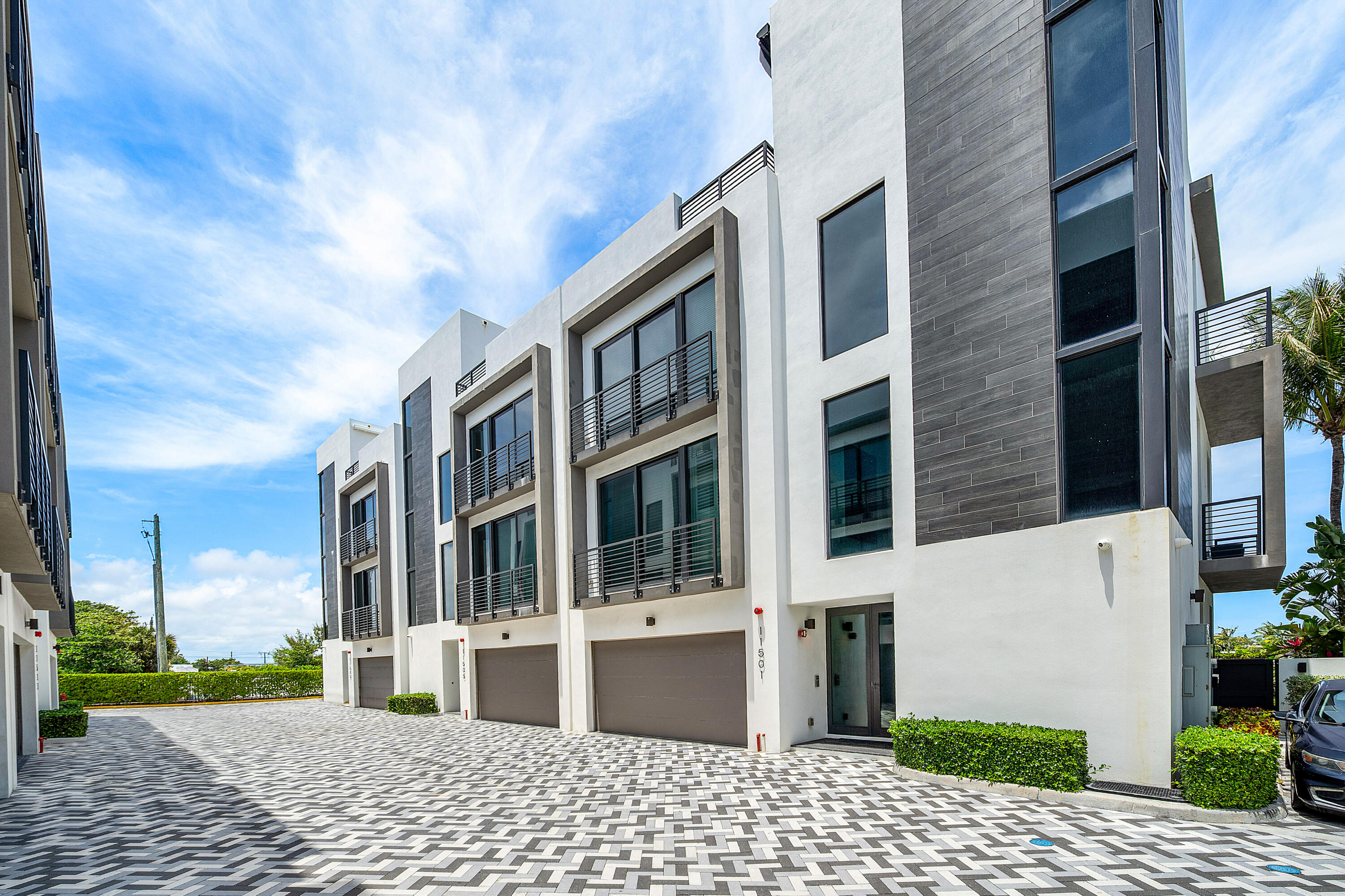 11505 Old Ocean Boulevard Ocean Ridge, FL 33435 - Photo 29 of 35 a view of a building with a street