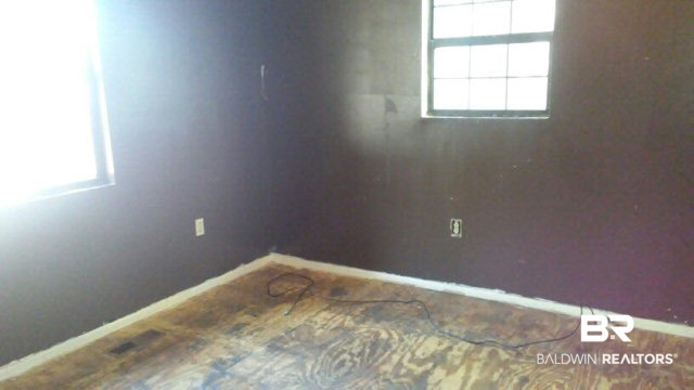 219 Cunningham Street Greenville, AL 36037 - Photo 3 of 6