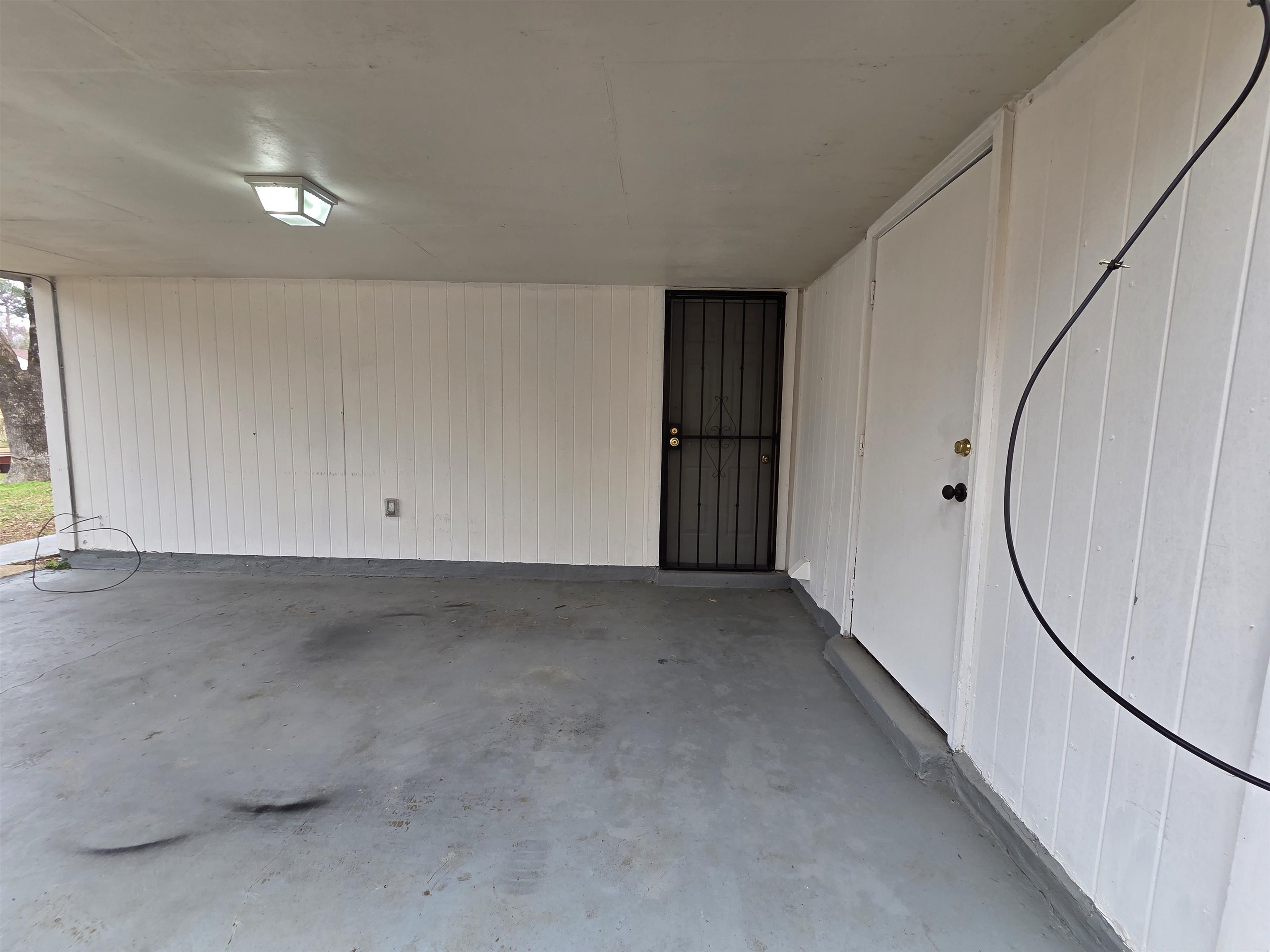 4528 Sugar Creek Road Memphis, TN 38118 - Photo 27 of 40 a view of an empty room