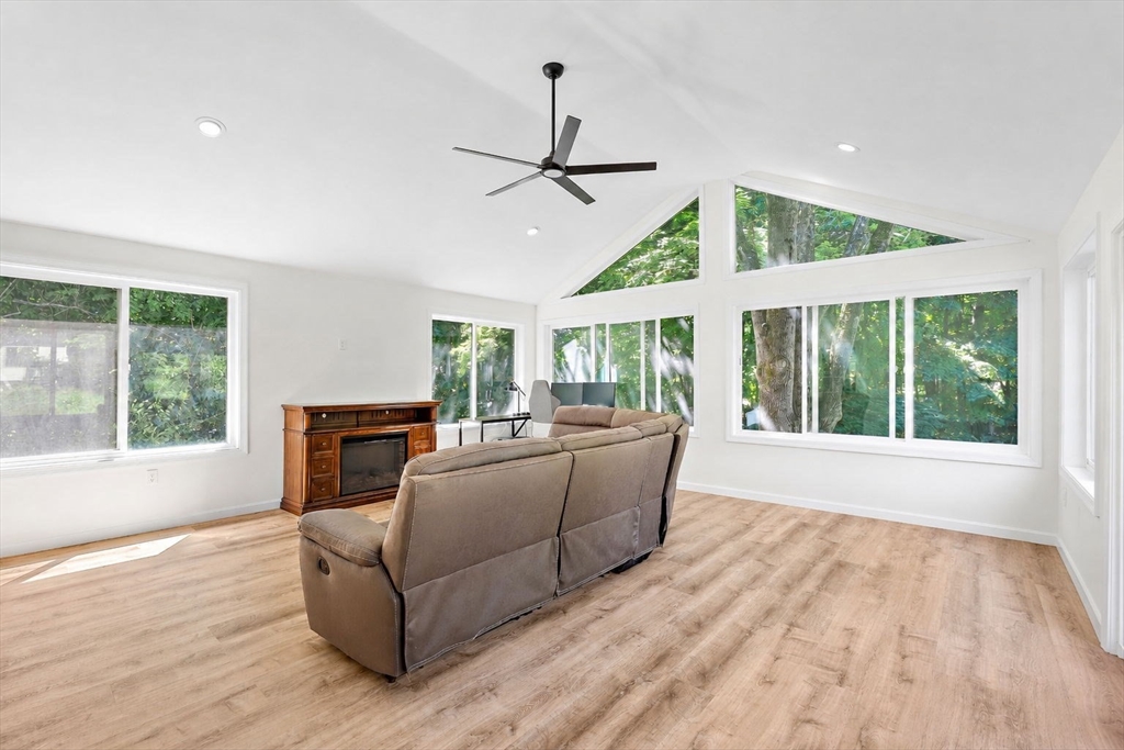 75 Proctor Road Chelmsford, MA 01824 - Photo 11 of 34