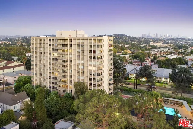 $4,200 | 4411 Los Feliz Boulevard, Unit 1205, Los Angeles, CA 90027