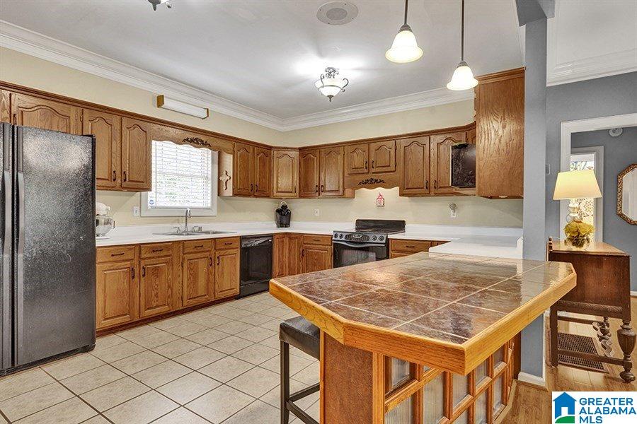 2800 Ridge Parkway Trussville, AL 35173 - Photo 4 of 18