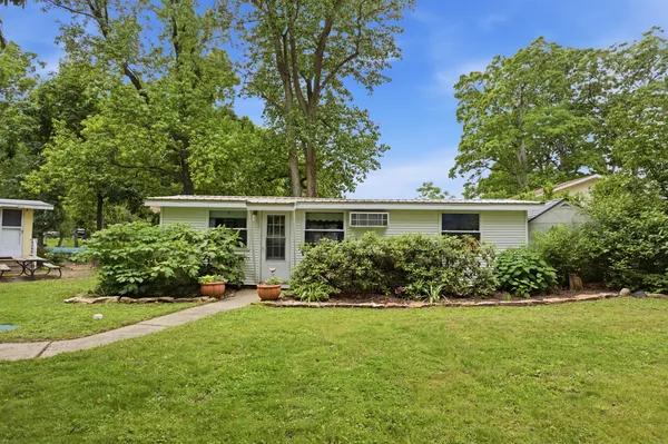 $199,900 | 108 Shorts Drive, Neoga, IL 62447