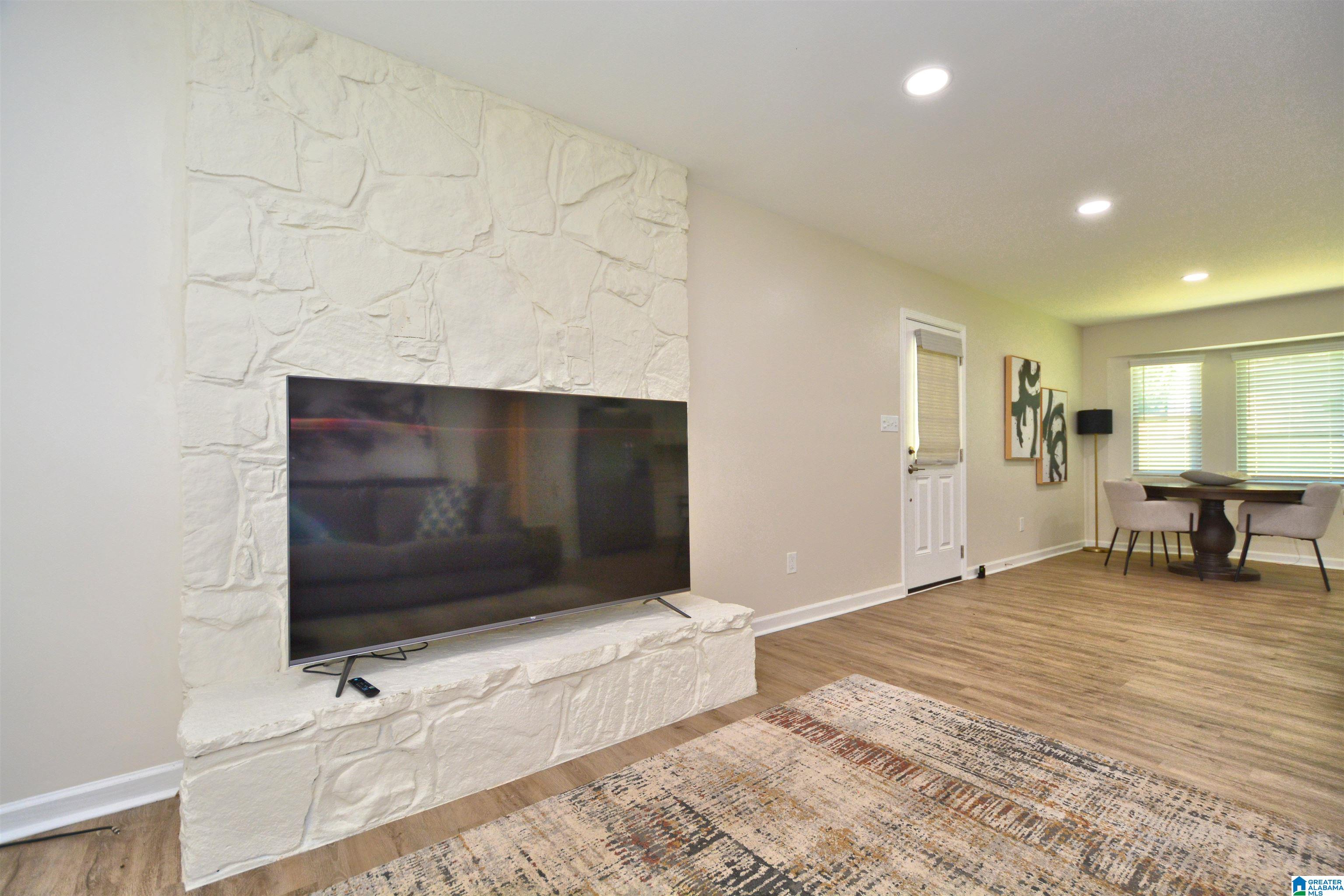 3256 Karl Daly Road Birmingham, AL 35210 - Photo 7 of 36