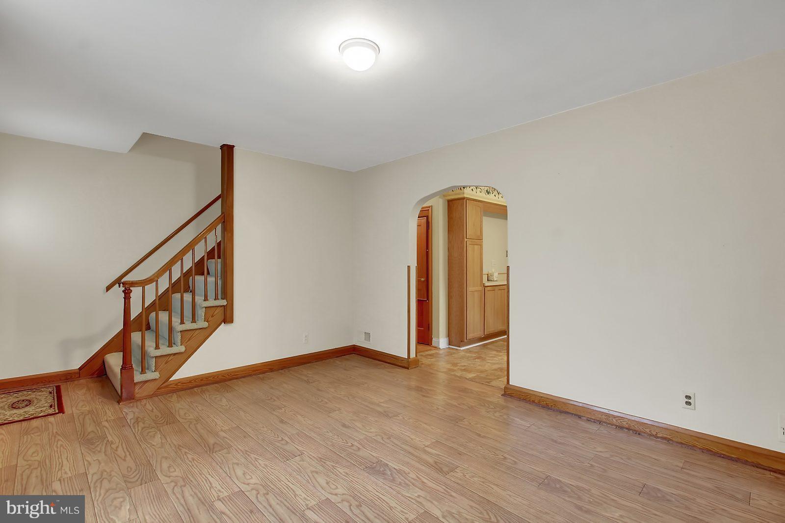 10413 Vincent Road White Marsh, MD 21162 - Photo 4 of 25 Living Room View 3